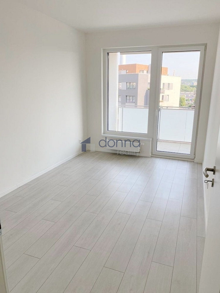 Pronájem bytu 2+kk 56 m² – fotografie 4