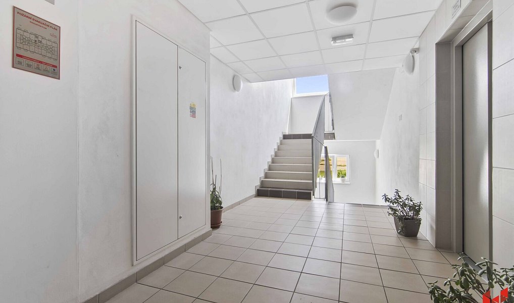 Prodej bytu 2+kk 48 m², Hostivice – náhled fotky 21