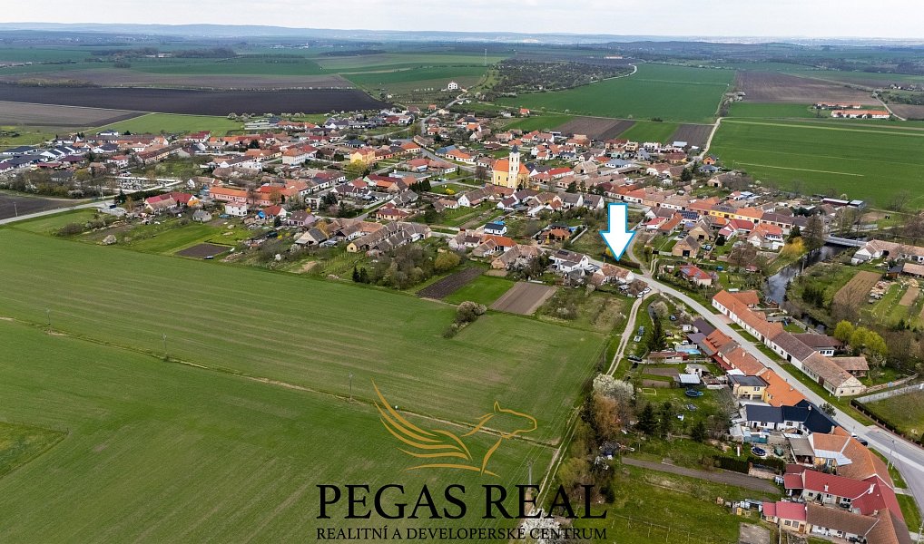 Prodej stavebního pozemku 880 m², Strachotice – náhled fotky 3