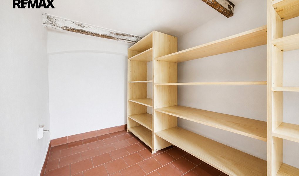 Prodej domu 240 m² s pozemkem 808 m², Karlovy Vary – náhled fotky 25