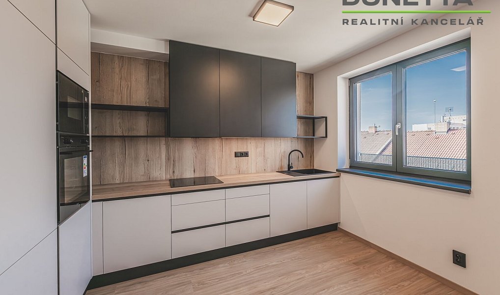 Pronájem bytu 2+kk 52 m², Hradec Králové – náhled fotky 4
