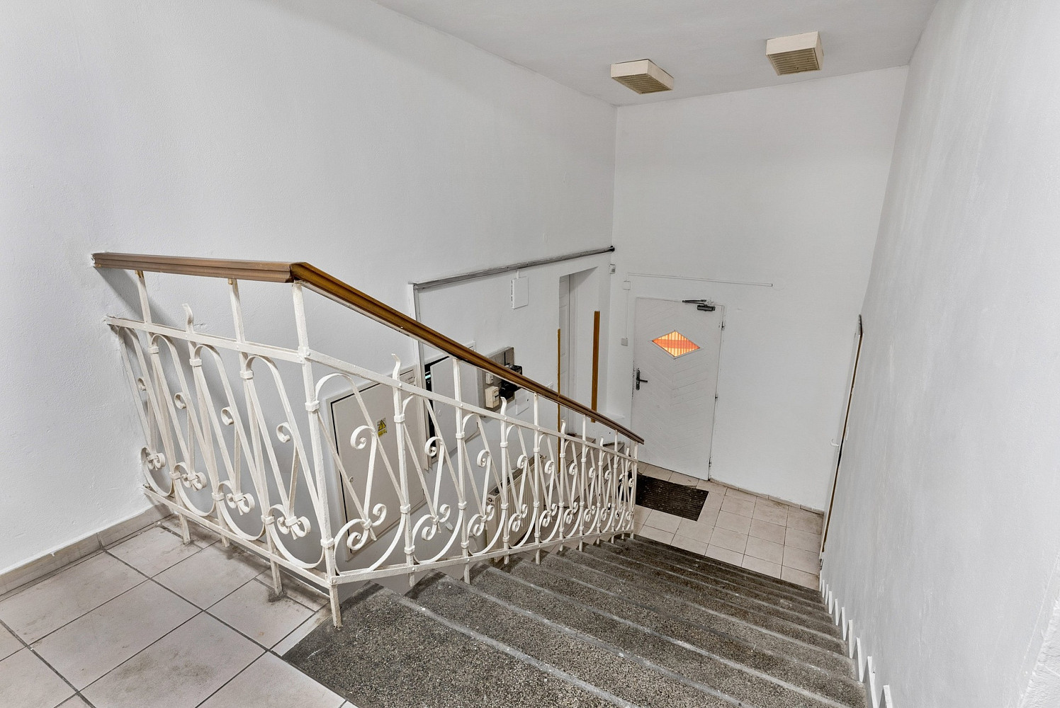 Prodej komerčního objektu (jiného typu) 122 m² – pohled 4