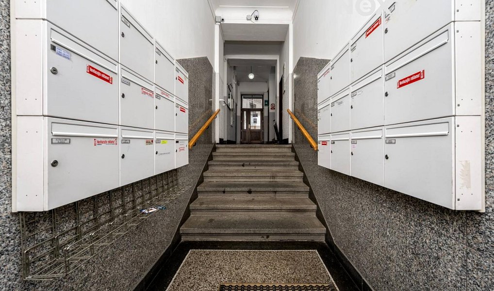 Prodej bytu 1+1 37 m², Praha – náhled fotky 16