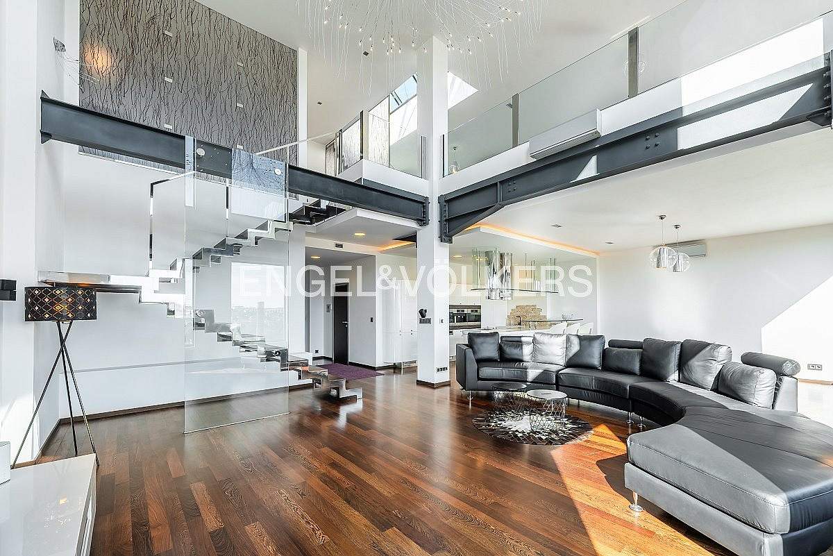 Pronájem bytu 3+kk 288 m² – fotografie 4