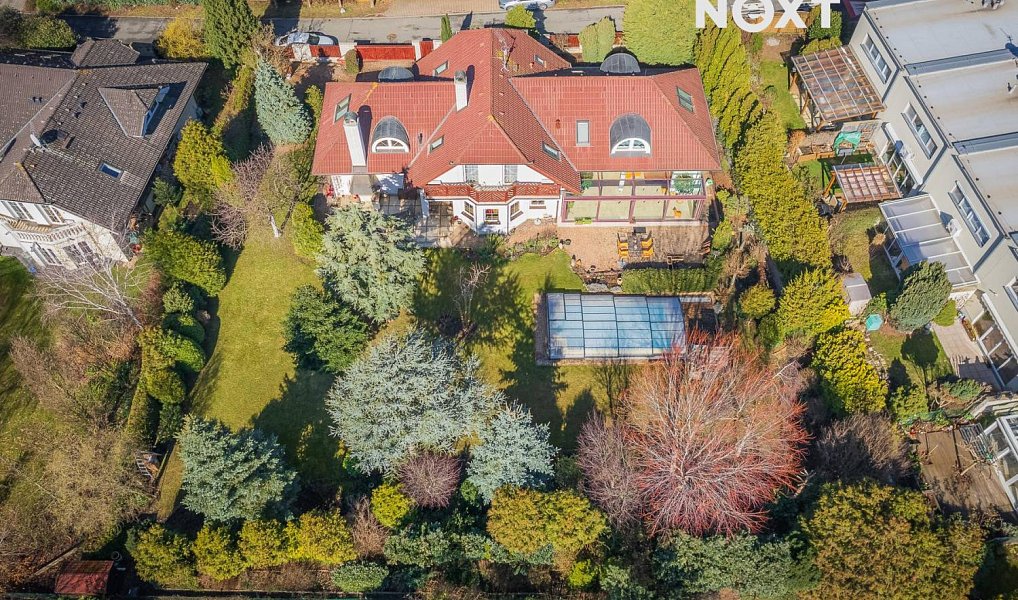 Prodej domu 420 m² s pozemkem 1 542 m², Praha – náhled fotky 4