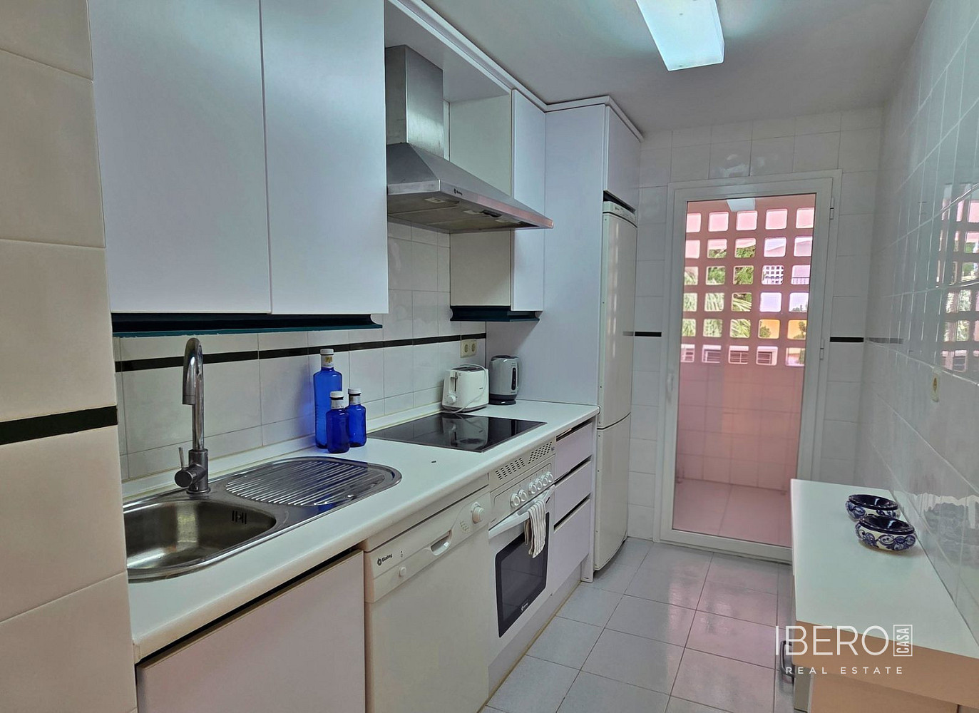 Piso 3+kk – Marbella, Nueva Andalucía - Más