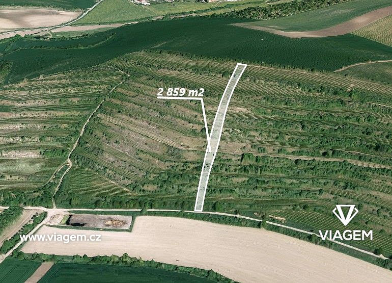 Prodej pole 2 859 m²