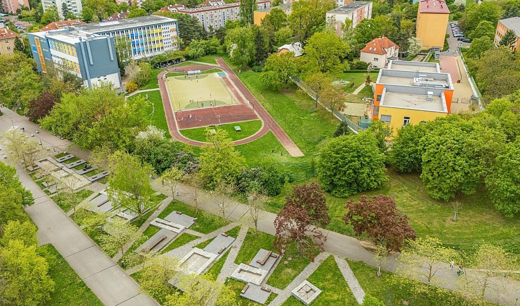 Prodej stavebního pozemku 336 m², Praha – náhled fotky 8