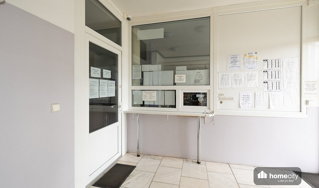 Prodej ubytovacího objektu 1 660 m², Hradec Králové – náhled fotky 2