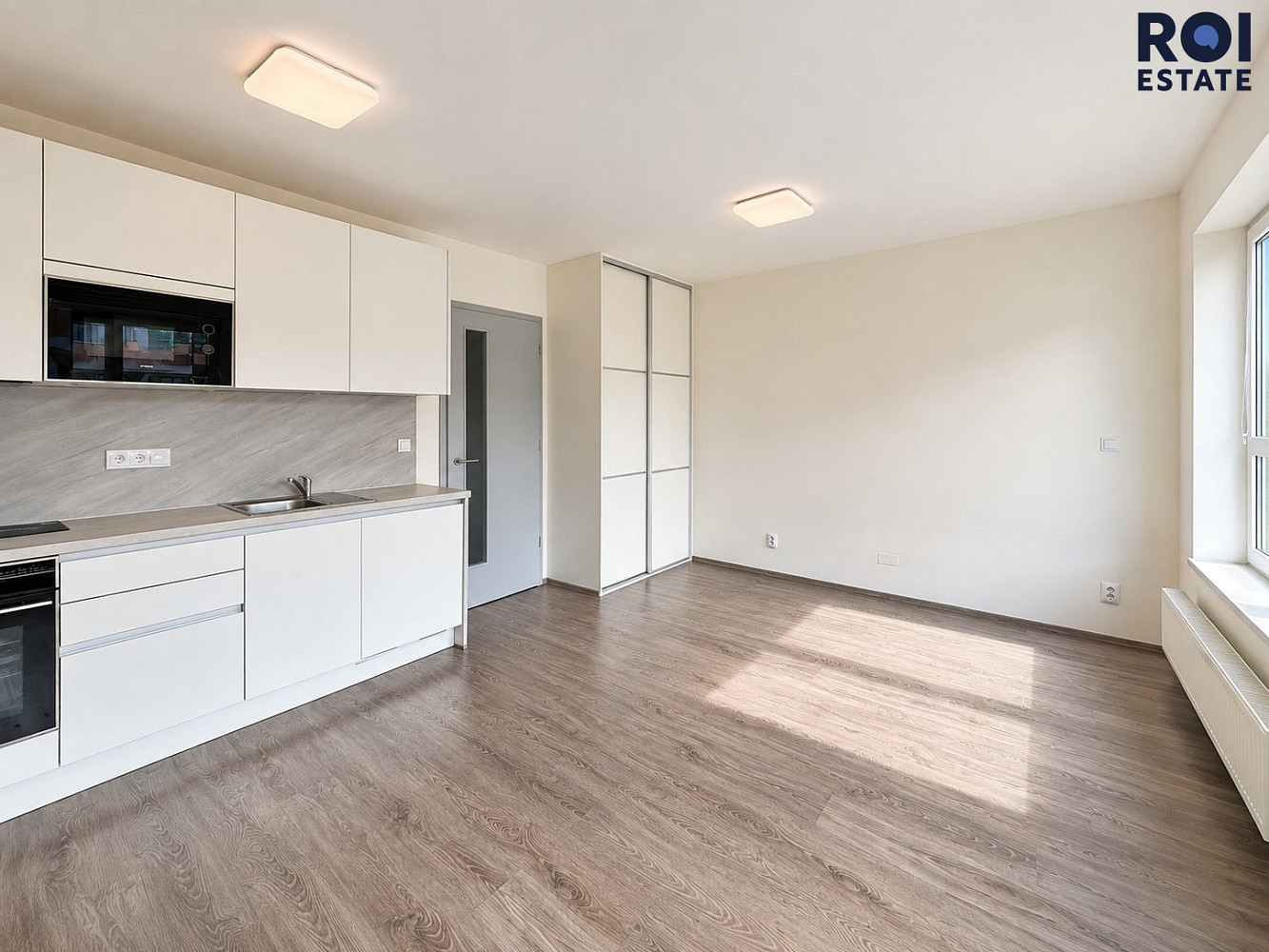 Pronájem bytu 1+kk 31 m² – fotografie 3