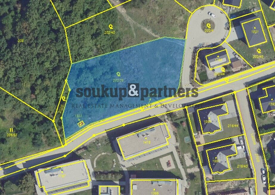 Prodej stavebního pozemku 2 306 m²