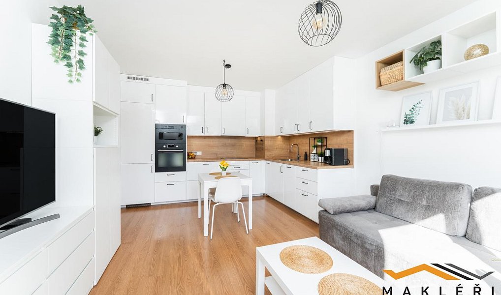 Pronájem bytu 2+kk 48 m², Praha – náhled fotky 2