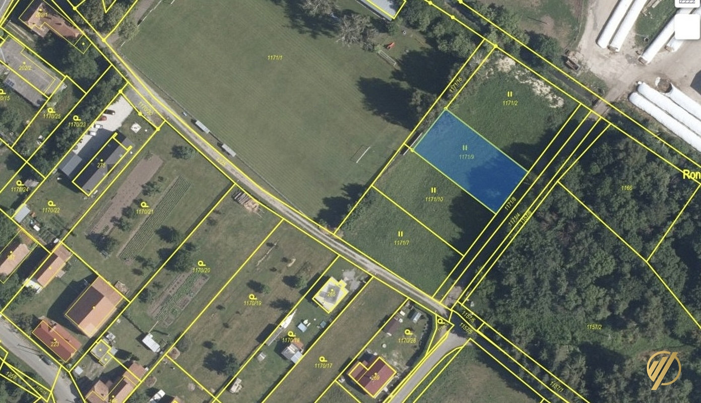 Prodej stavebního pozemku 2 025 m² – fotografie 2