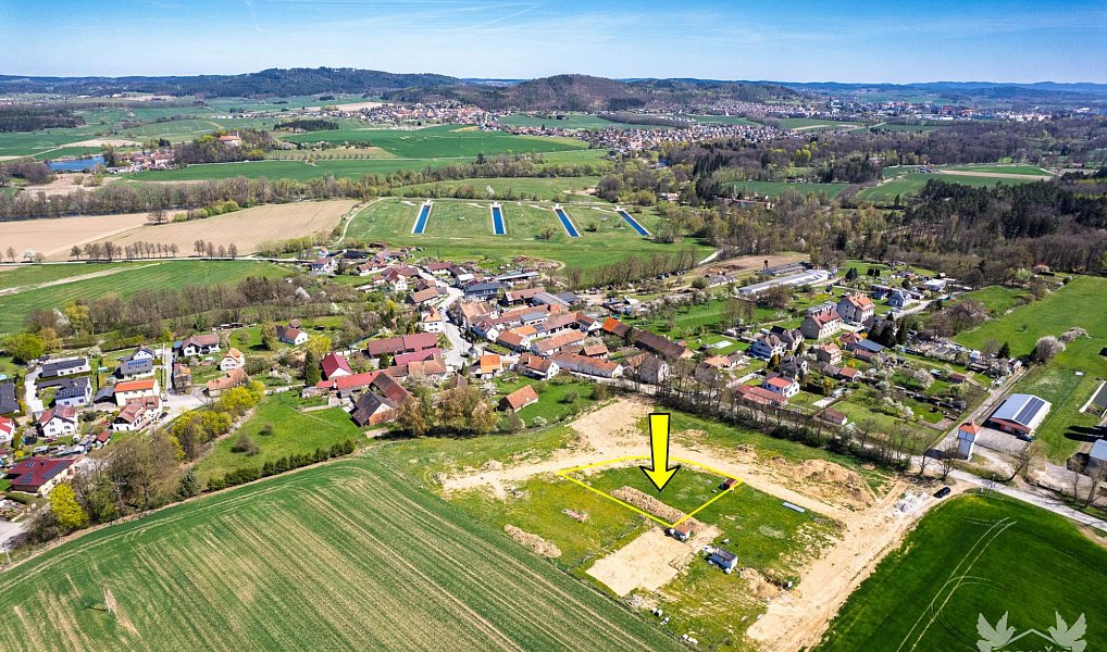 Prodej stavebního pozemku 1 219 m², Pracejovice – náhled fotky 2