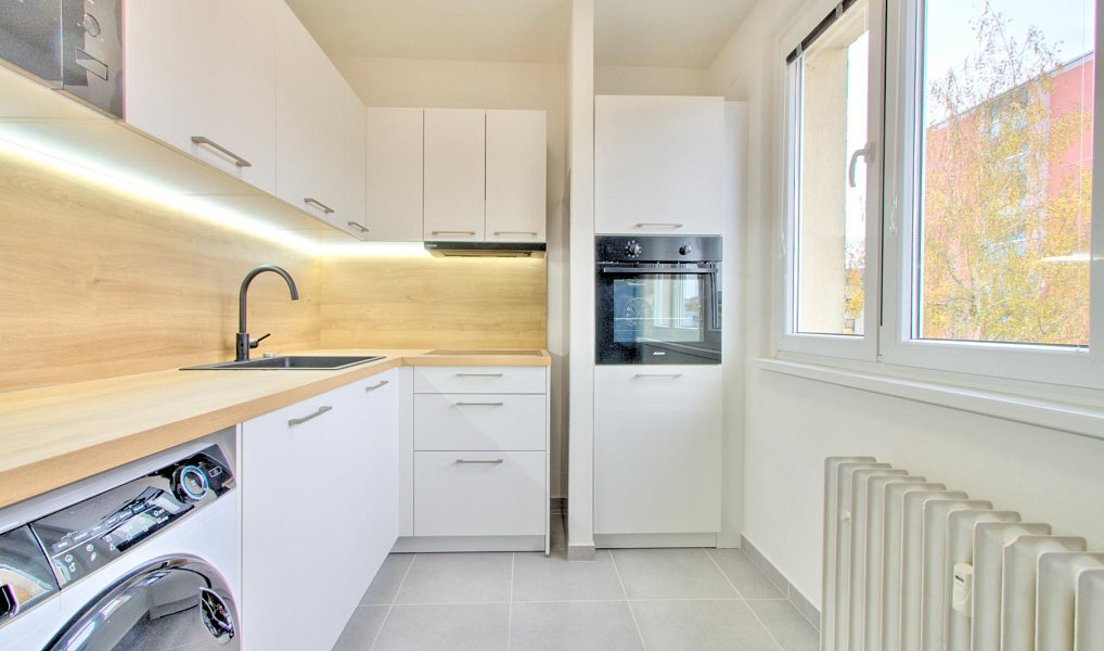 Pronájem bytu 3+1 68 m², Beroun – náhled fotky 10