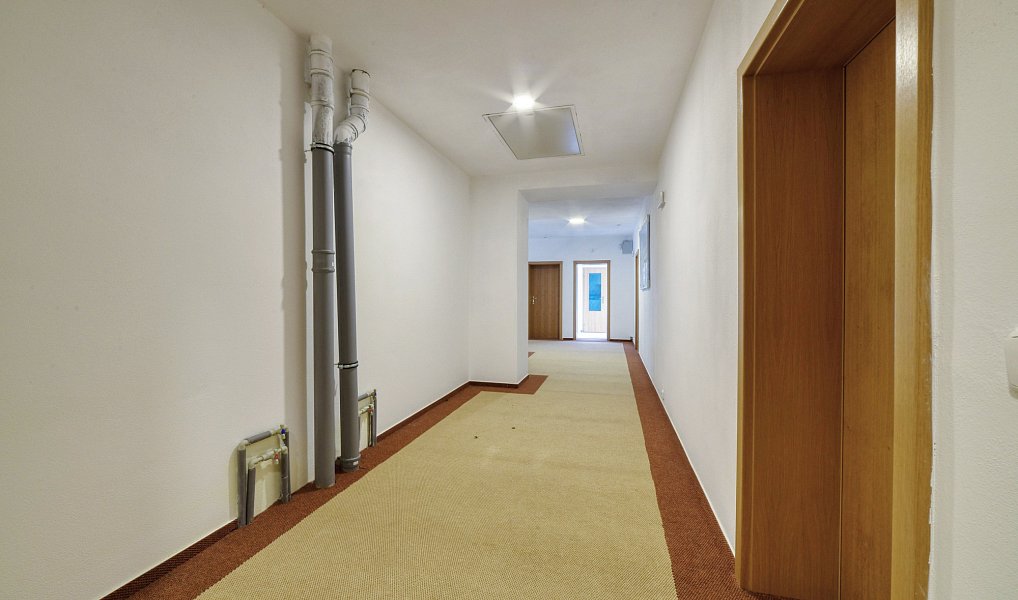 Prodej restaurace 899 m², Mariánské Lázně – náhled fotky 46