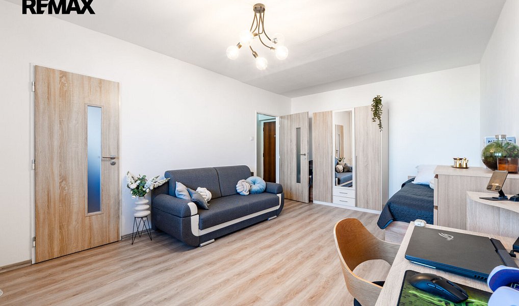 Prodej bytu 1+1 38 m², Praha – náhled fotky 9