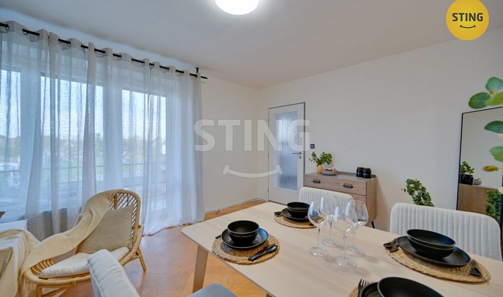Prodej domu 270 m² s pozemkem 615 m², Strachotín – náhled fotky 7