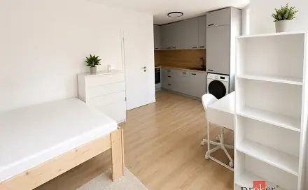 Pronájem bytu 1+kk 25 m², Rolnická, Opava - Kateřinky