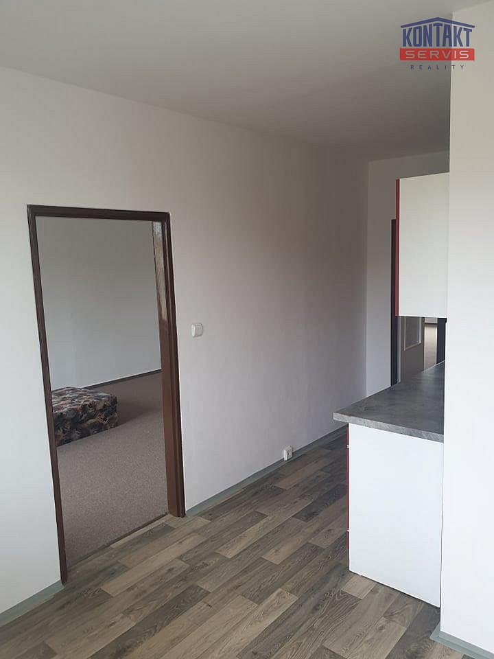 Pronájem bytu 2+1 64 m² – fotografie 4