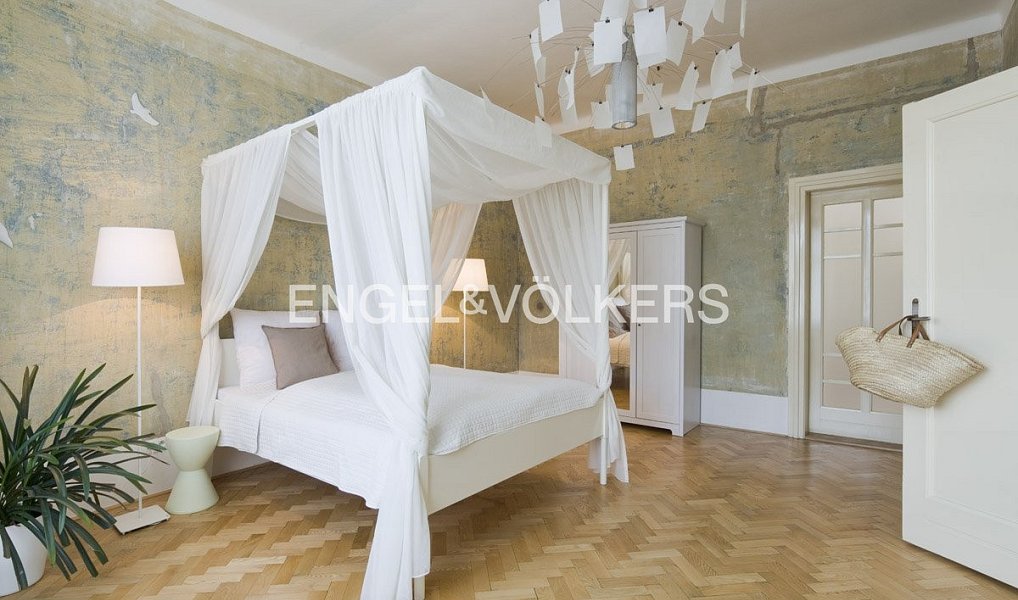 Pronájem bytu 3+kk 100 m², Praha – náhled fotky 3