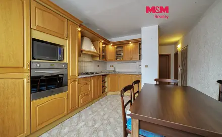 Pronájem bytu 2+1 59 m², Lesní, Cheb