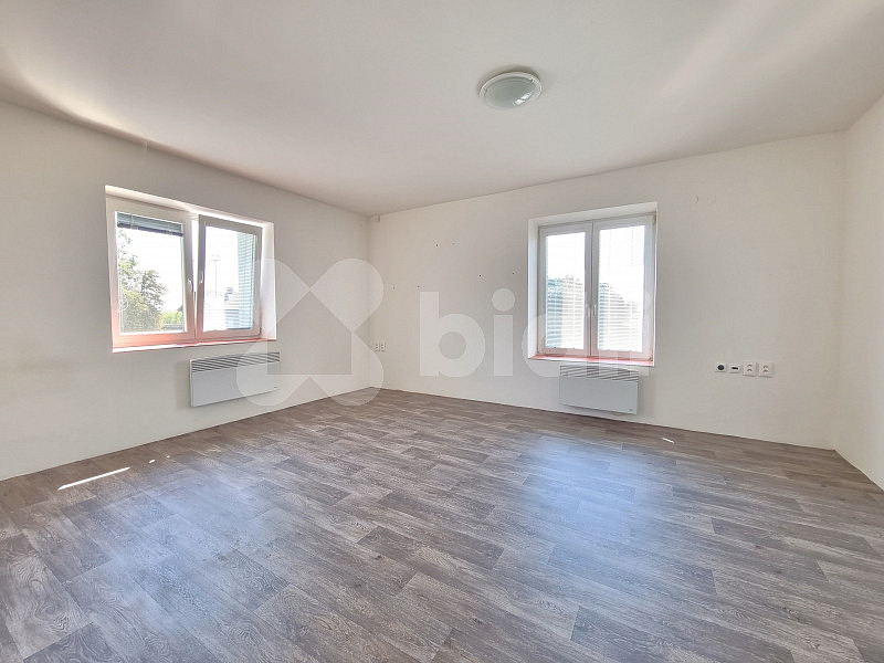 Pronájem bytu 2+kk 40 m²