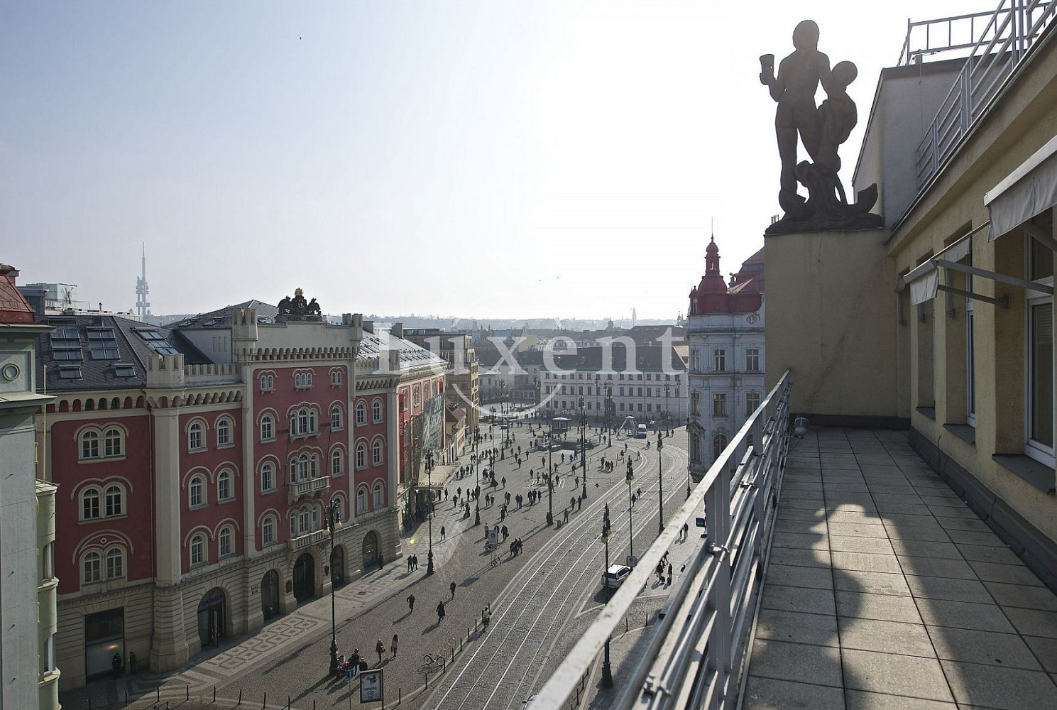 Pronájem kanceláře 1 046 m² – fotografie 5