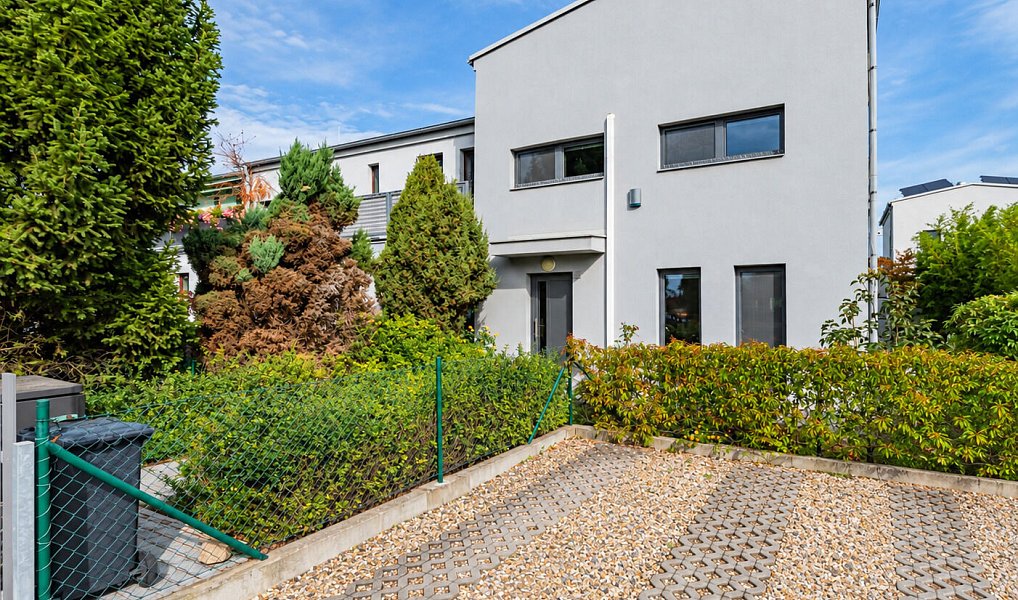 Prodej bytu 4+kk 93 m², Jinočany – náhled fotky 26