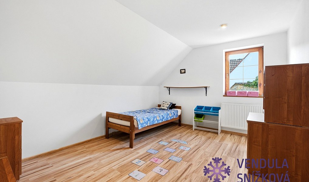 Prodej domu 180 m² s pozemkem 889 m², Bělá pod Bezdězem – náhled fotky 9