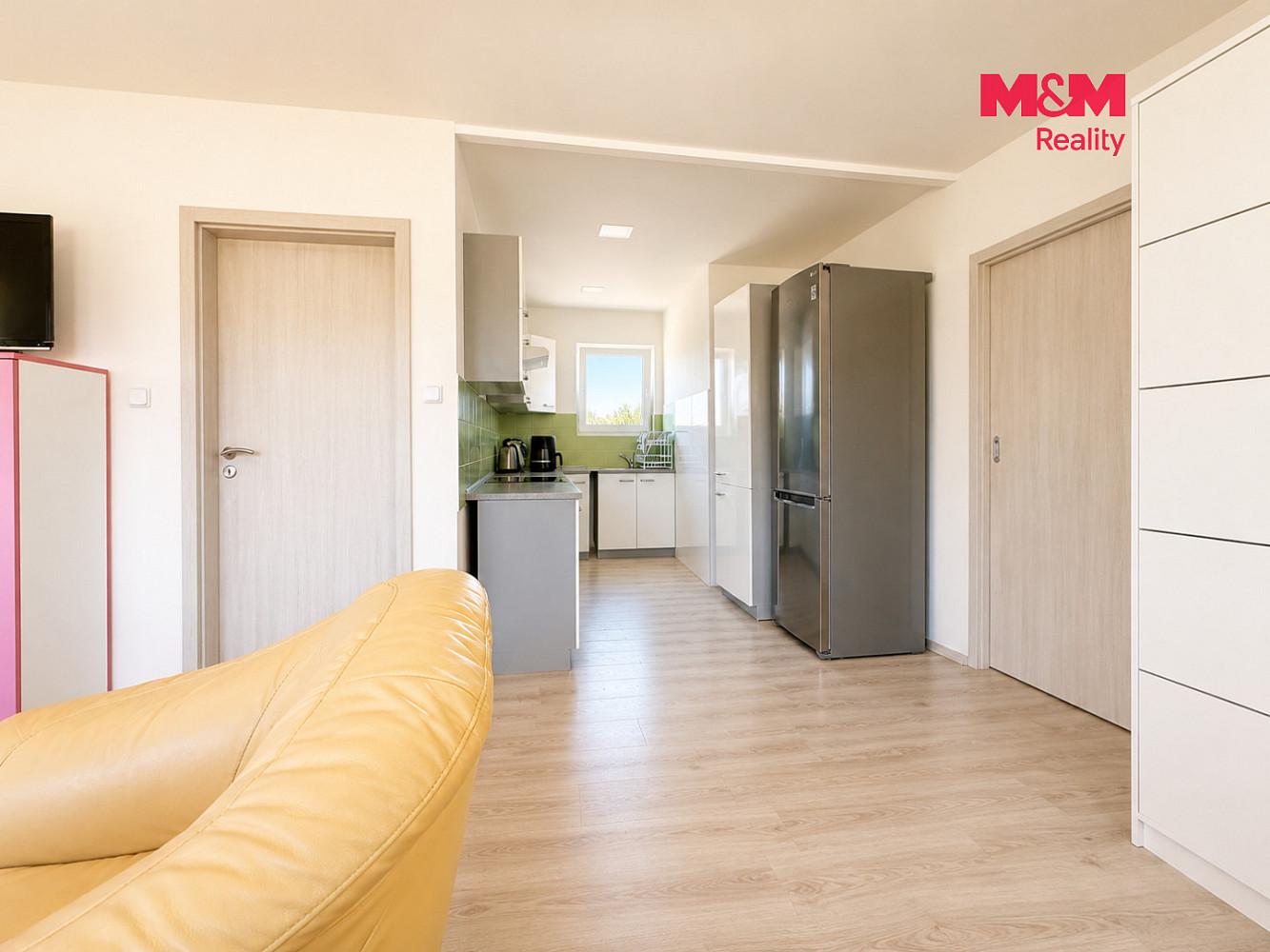 Prodej domu 70 m² s pozemkem 882 m² – fotografie 2