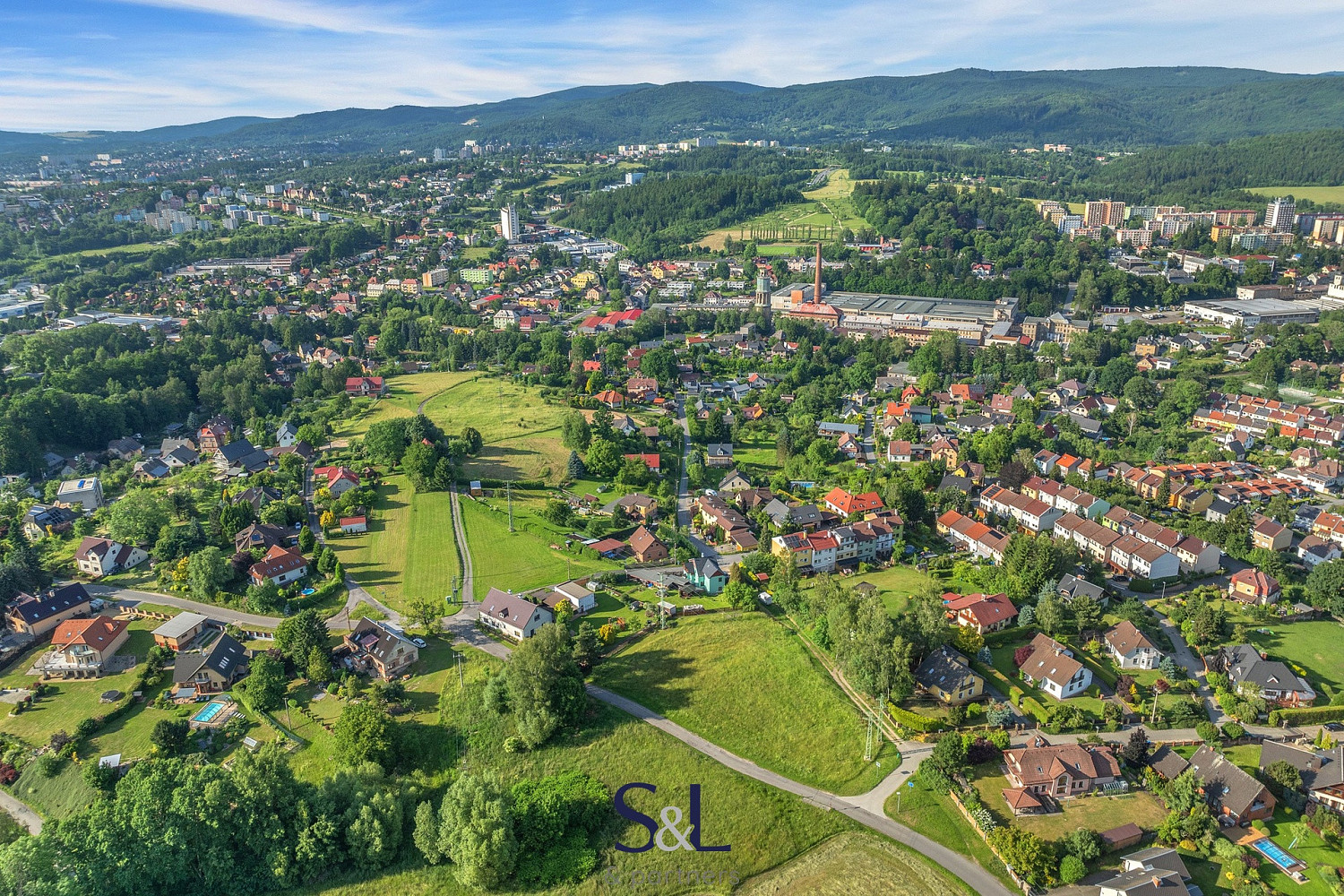 Prodej stavebního pozemku 1 019 m² - Więcej