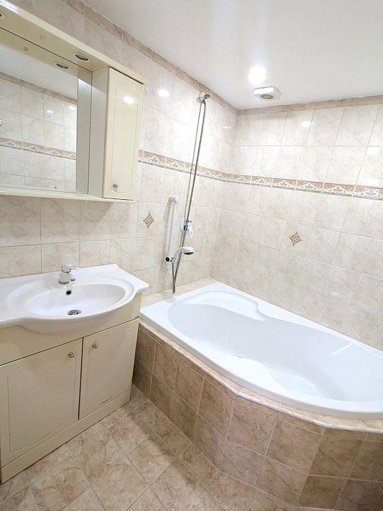 Pronájem bytu 2+1 60 m² – fotografie 3