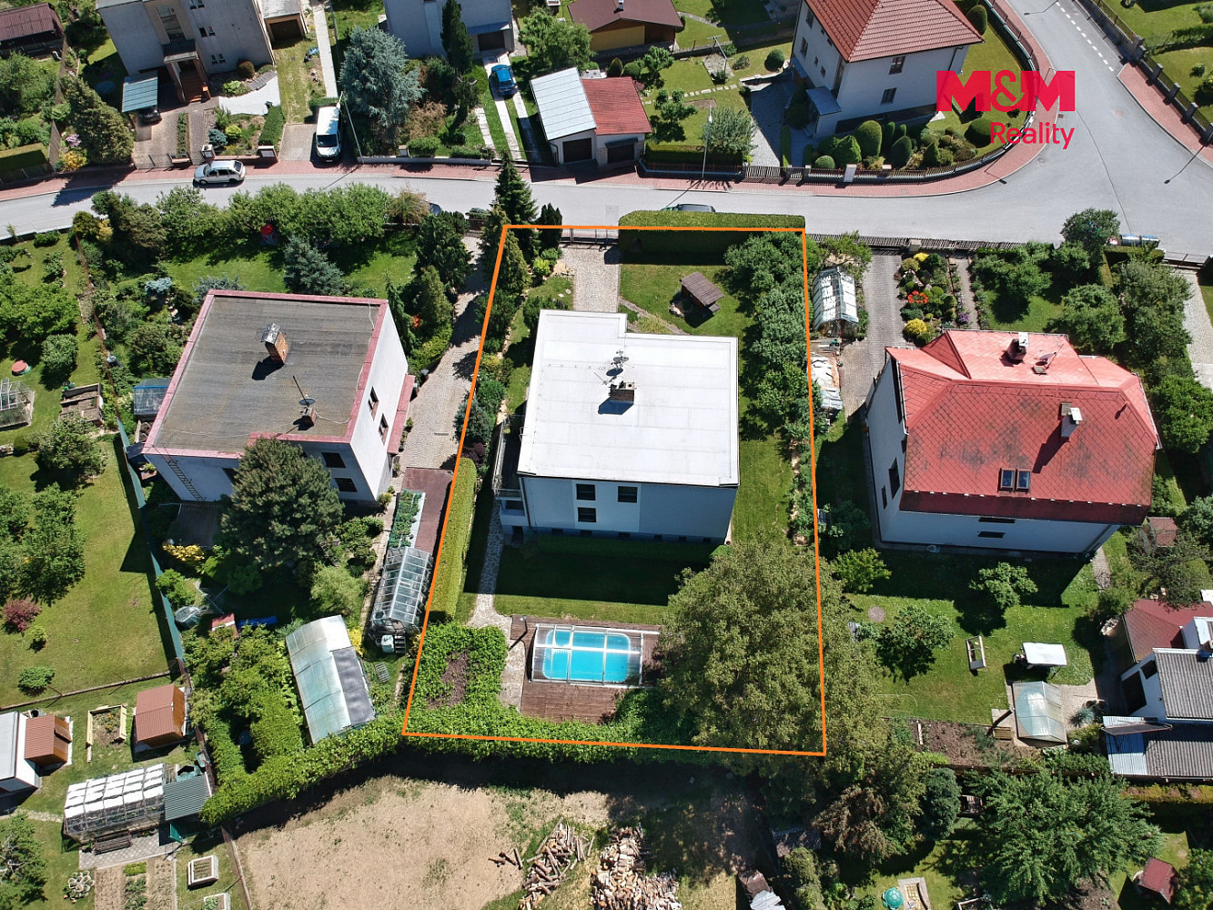 Prodej domu 303 m² s pozemkem 924 m² – fotografie 2