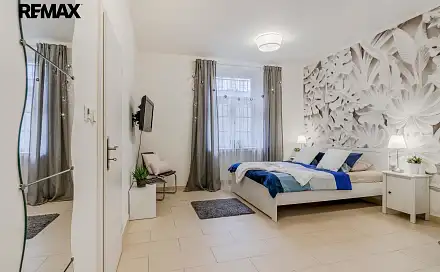 Pronájem bytu 1+kk 35 m²
