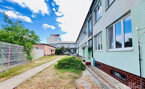 Prodej bytu 2+1 33 m², Plzeňská, Králův Dvůr, okres Beroun