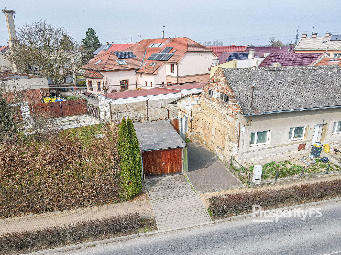 Prodej garáže 20 m2, pozemek 60 m2, grygov