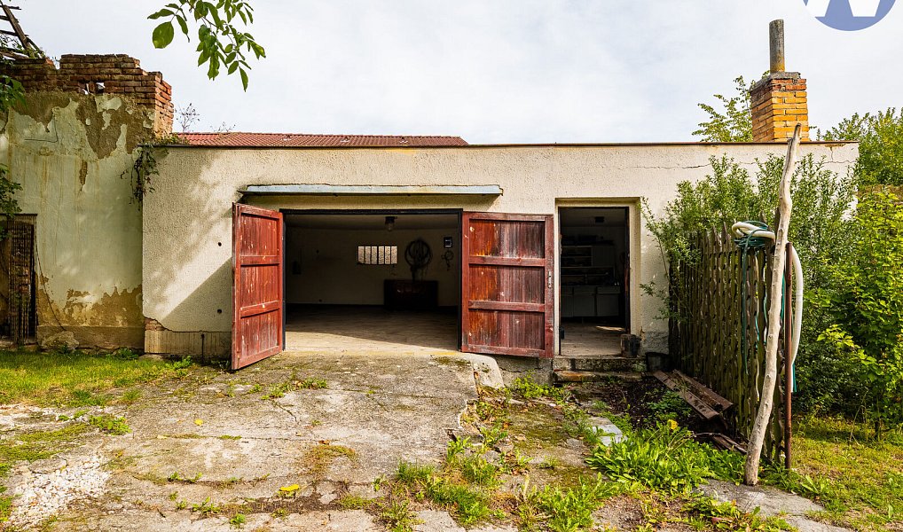 Prodej domu 172 m² s pozemkem 1 212 m², Slabčice – náhled fotky 16