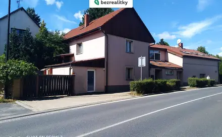 Prodej domu 412 m² s pozemkem 318 m², Revoluční, Šestajovice, okres Praha-východ
