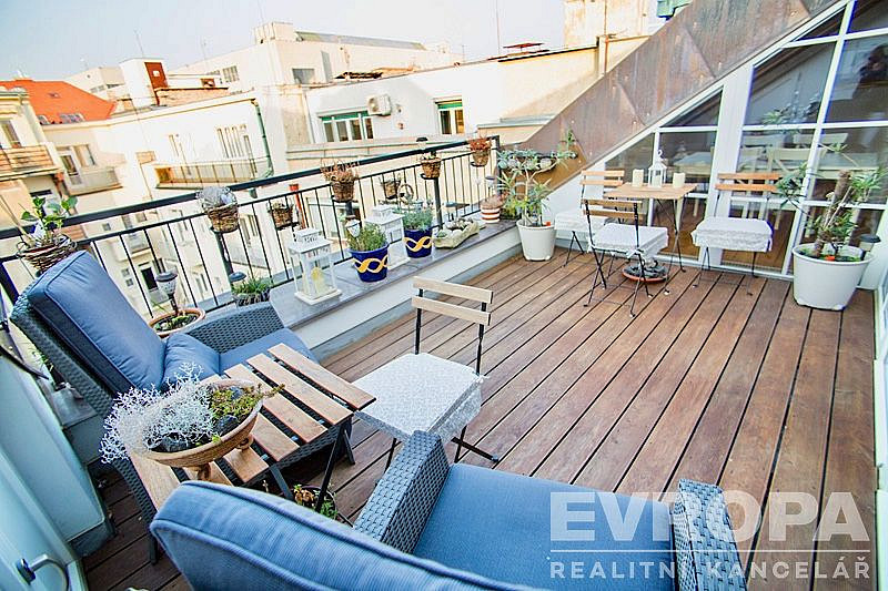 Prodej bytu 5+kk 240 m² – fotografie 2