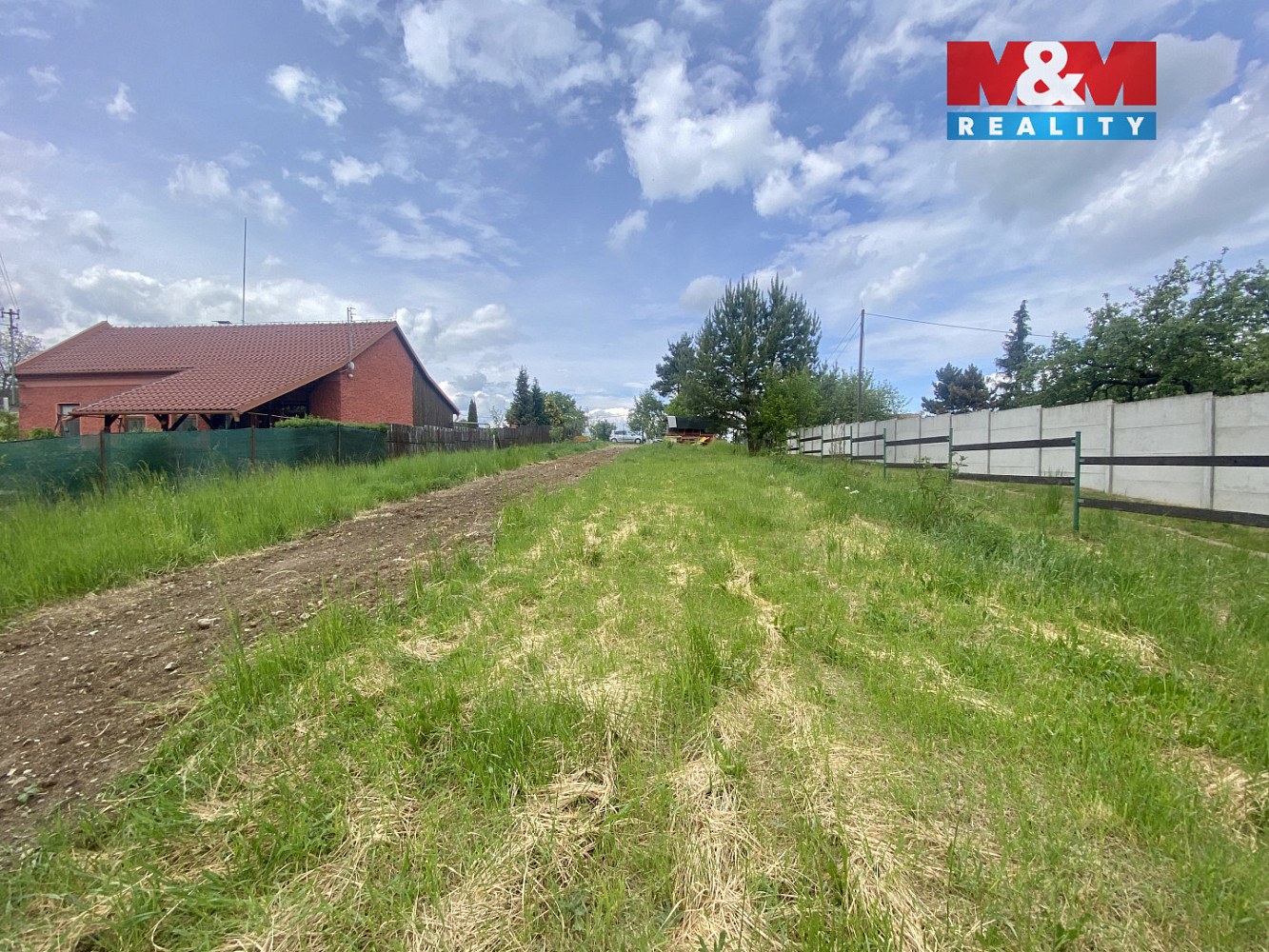 Prodej stavebního pozemku 850 m² — photo 3