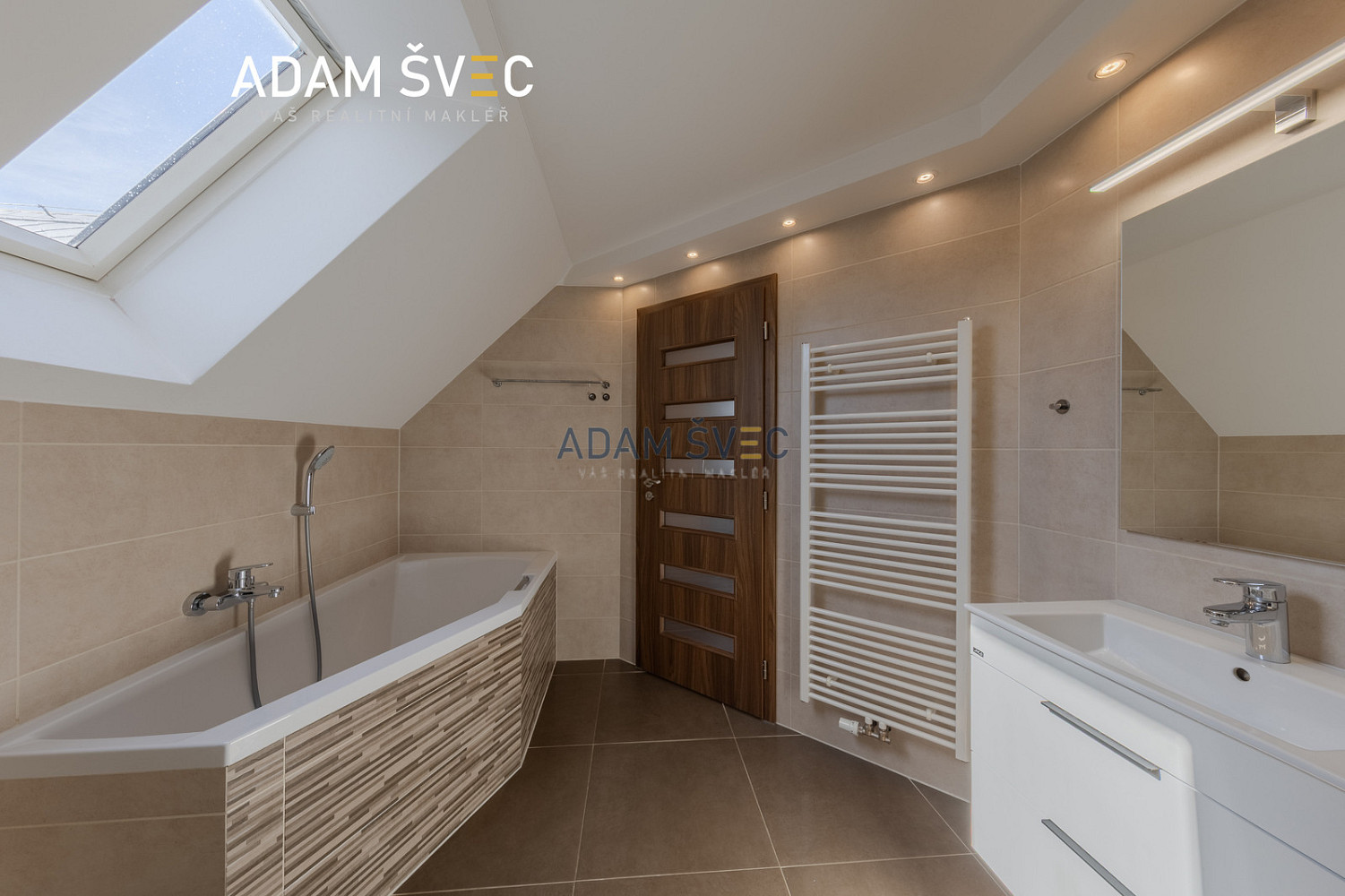 Prodej domu 158 m² s pozemkem 310 m² – fotografie 4