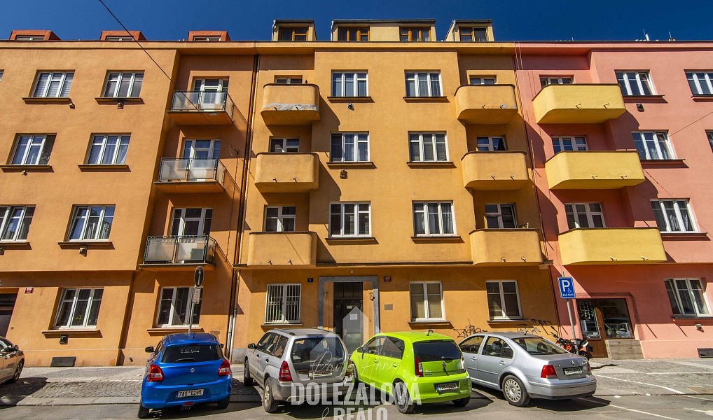 Prodej bytu 1+kk 25 m², Praha – náhled fotky 32