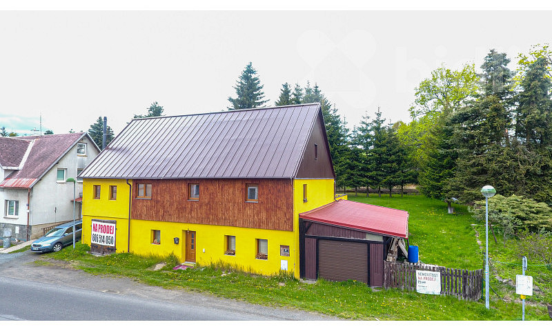 Prodej domu 200 m² s pozemkem 1 170 m²