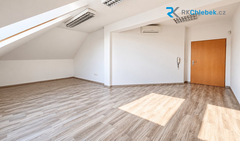 Pronájem kanceláře 29 m², Frýdek-Místek – náhled fotky 2