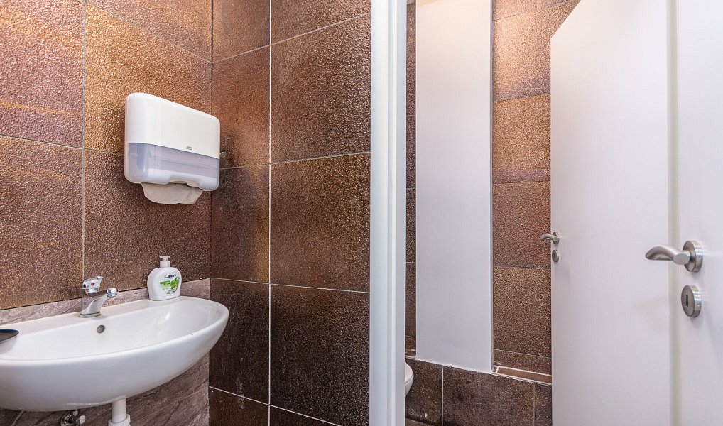 Prodej obchodních prostor 123 m², Praha – náhled fotky 13