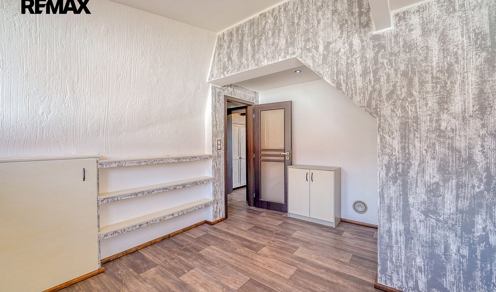Prodej domu 230 m² s pozemkem 1 093 m², Zbůch – náhled fotky 26