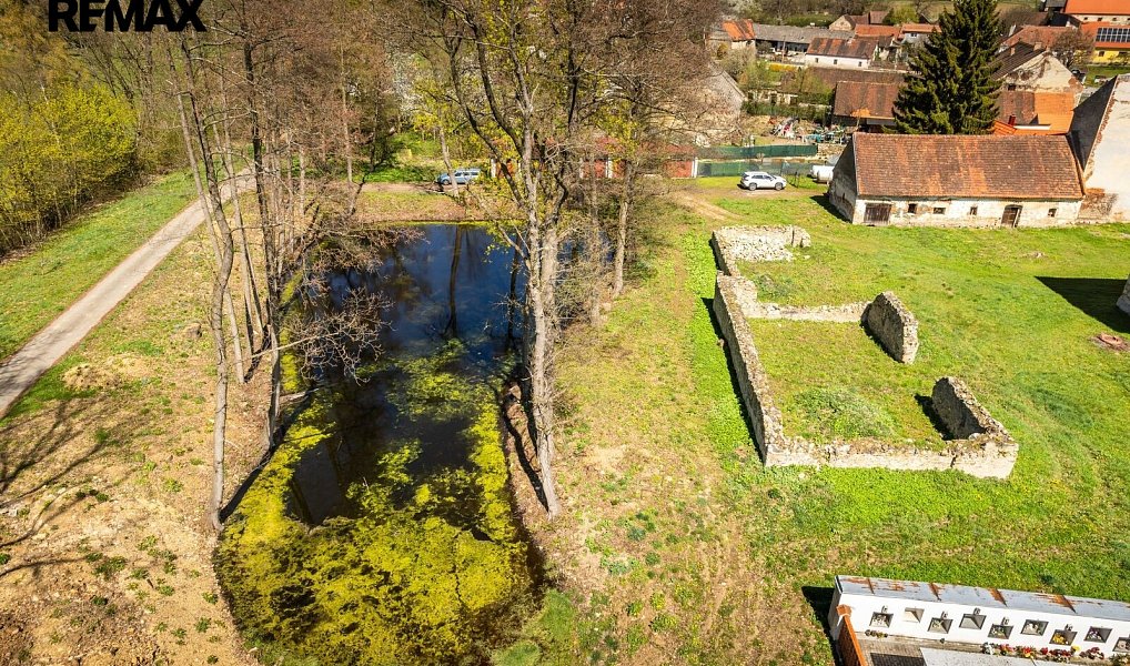 Prodej domu 415 m² s pozemkem 4 660 m², Předslavice – náhled fotky 11