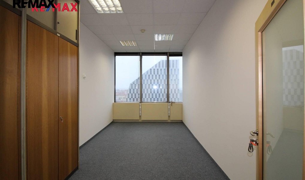 Pronájem komerčního prostoru, 17 m², Vinohrady - Praha 3, Praha