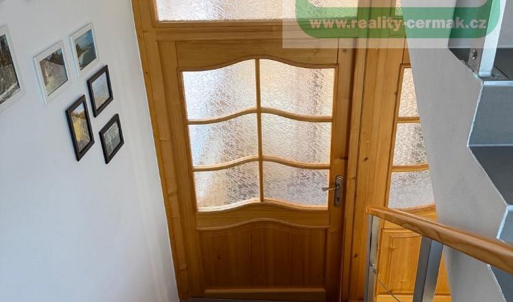 Prodej domu 300 m² s pozemkem 830 m², Holýšov – náhled fotky 17